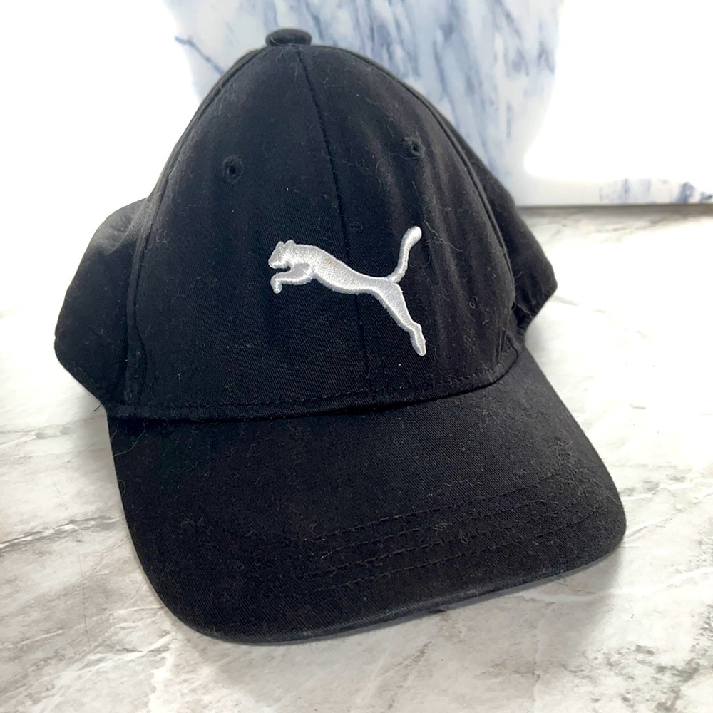Puma youth black fitted cap hat